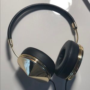 FRENDS by Taylor Swift Headphones-Barely Worn